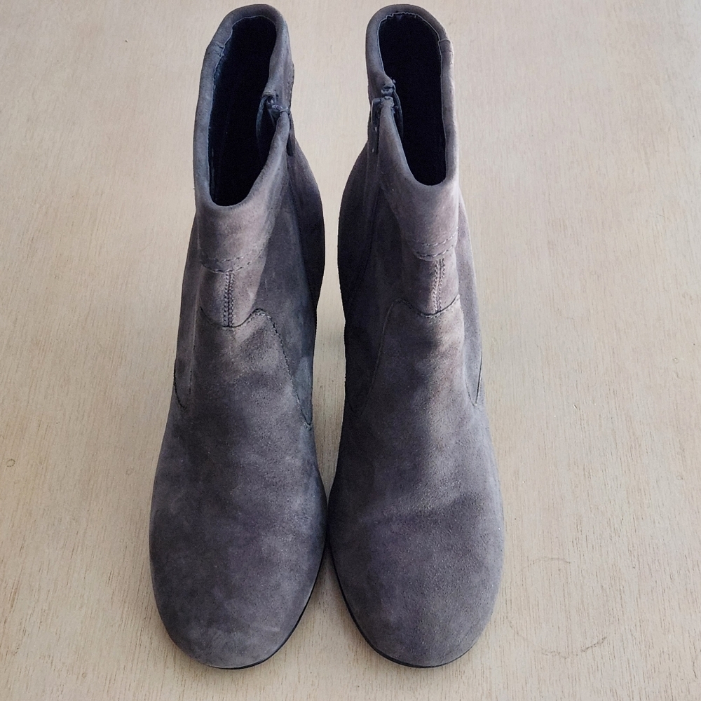 Aerosoles Aerolite Suede Boots